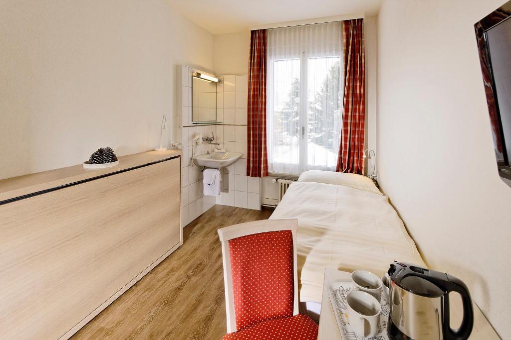 Hotel Beausite Unterseen Szoba fotó