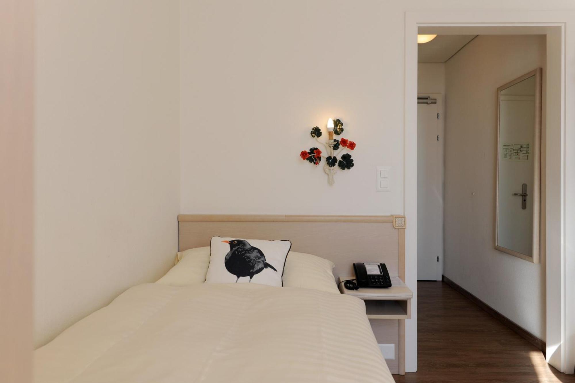 Hotel Beausite Unterseen Szoba fotó