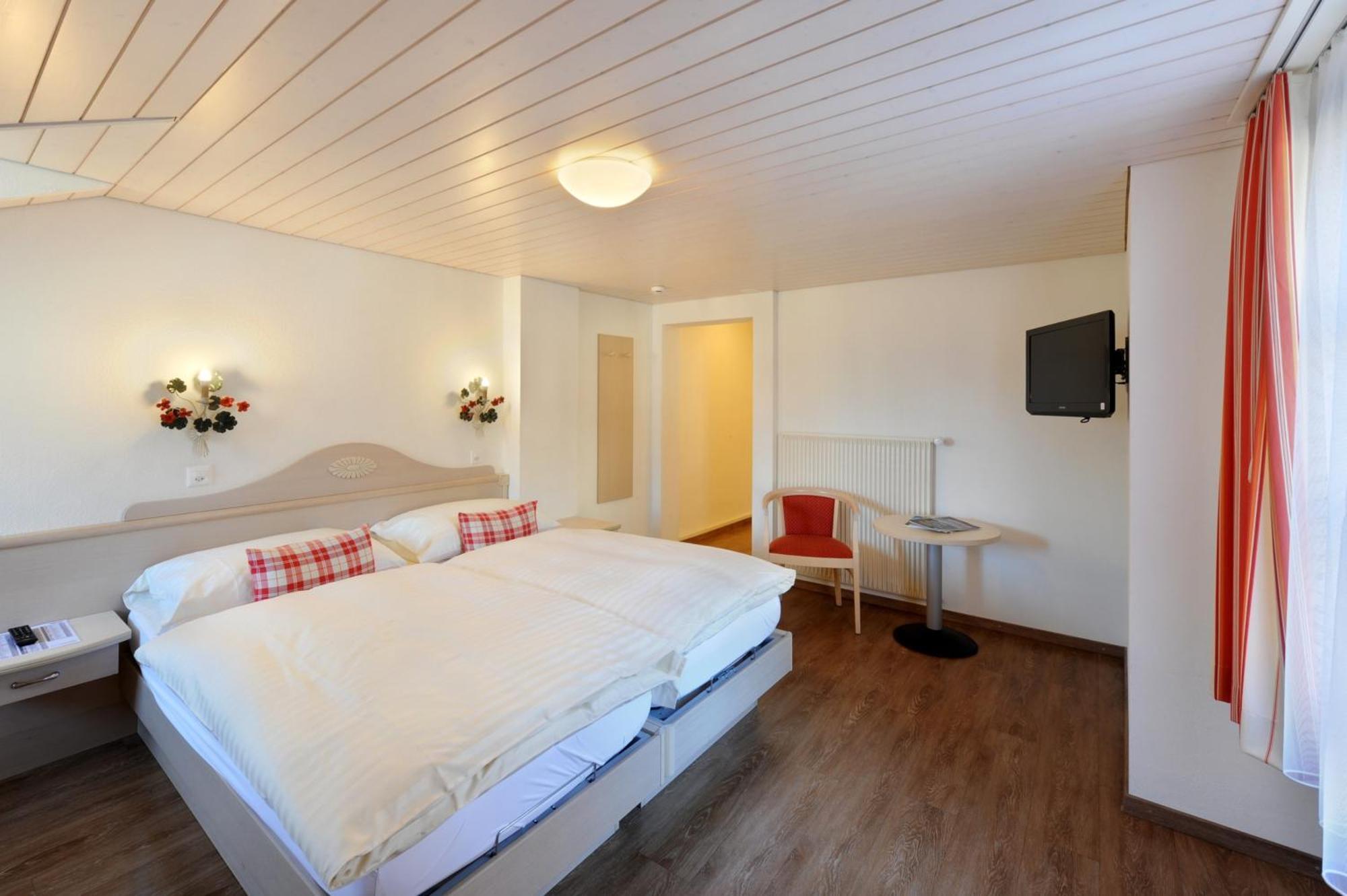 Hotel Beausite Unterseen Szoba fotó
